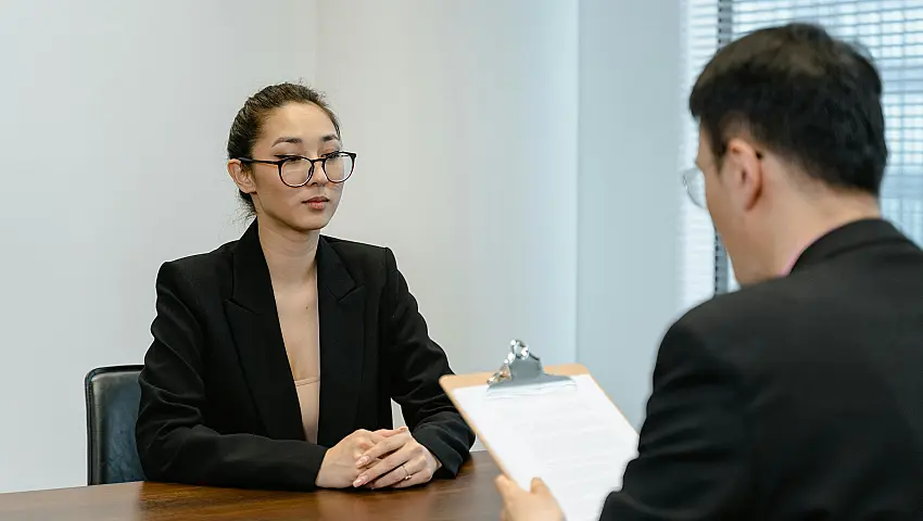 How to Answer "Walk Me Through Your Resume" in an Interview